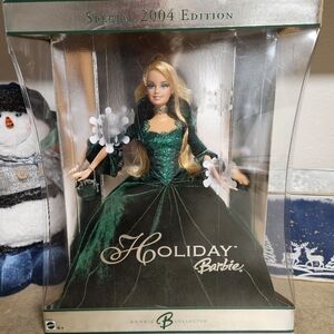 NIB The Mattel 2004 Holiday Special Edition Barbie